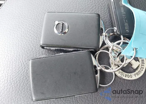 2019 Volvo Xc90 T6 Momentum from USA, damaged, VIN YV4A22PK1K1501183